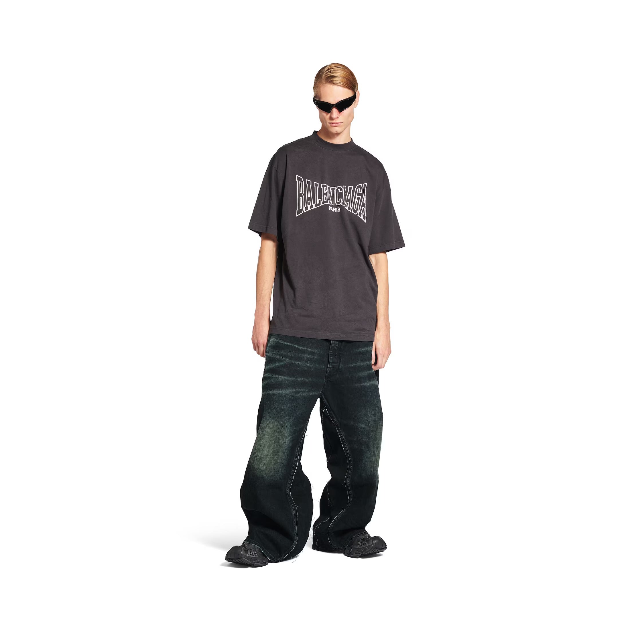 Balenciaga Boxing T-Shirt Medium Fit in washed black vintage jersey